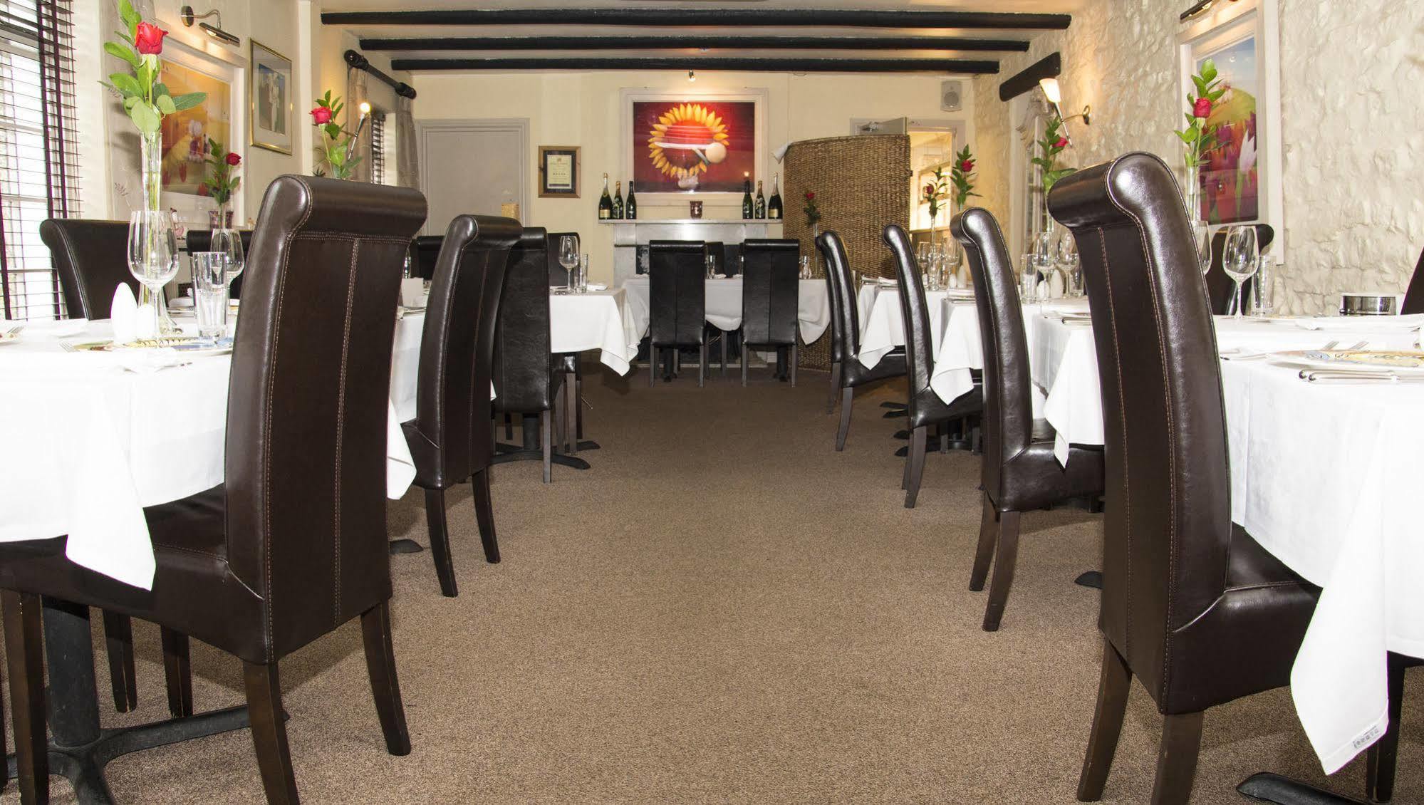 The Wensleydale Heifer Hotel Leyburn Ngoại thất bức ảnh